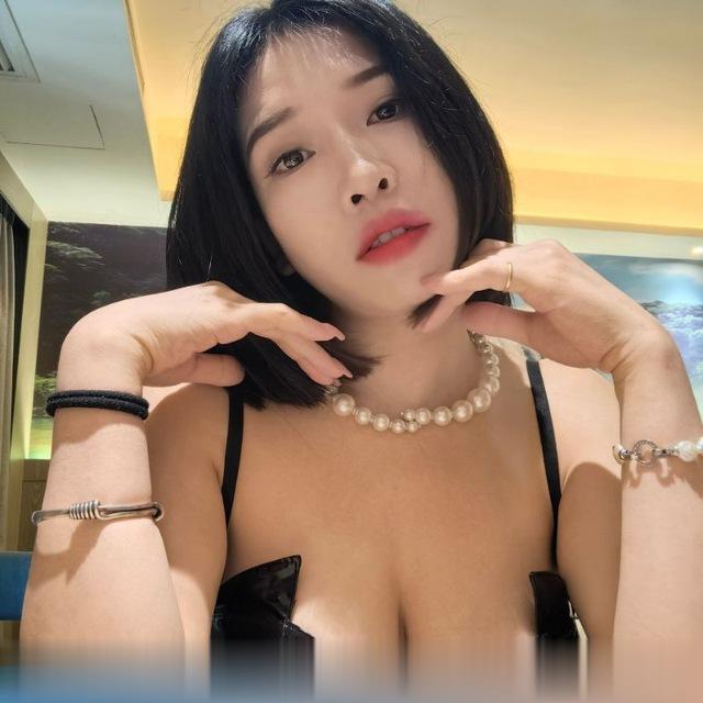 江北制服大奶少妇小柒